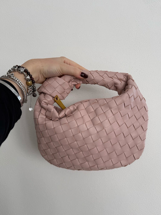 Lily pink